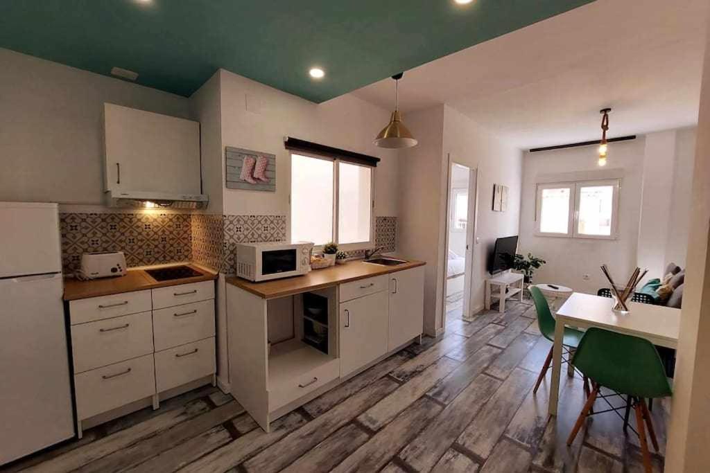 Apartamento RASQUETA 3 - Fantástico y acogedor apartamento junto a la playa Málaga Exterior foto